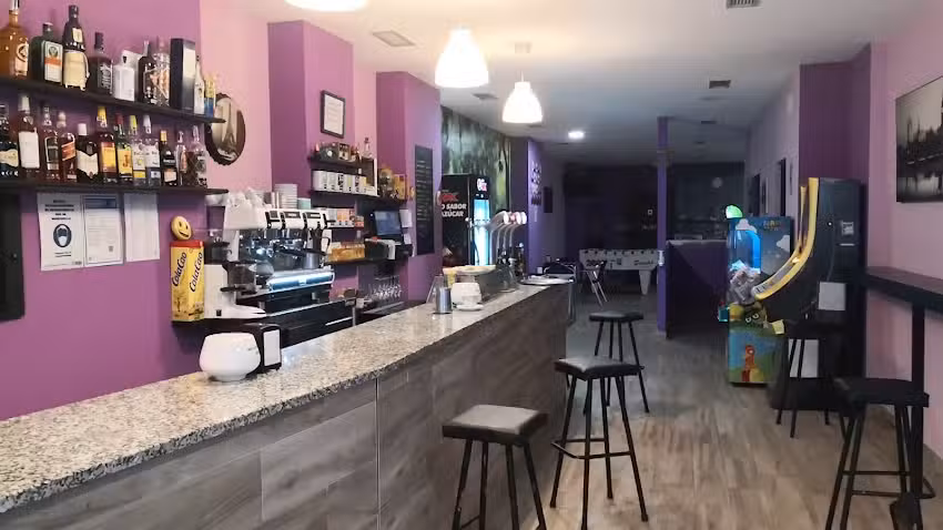 Caf&eacute; bar o f&eacute;nix