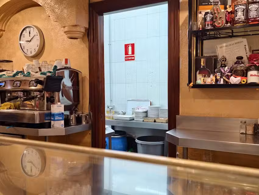 Caf&eacute;-bar Olimpo