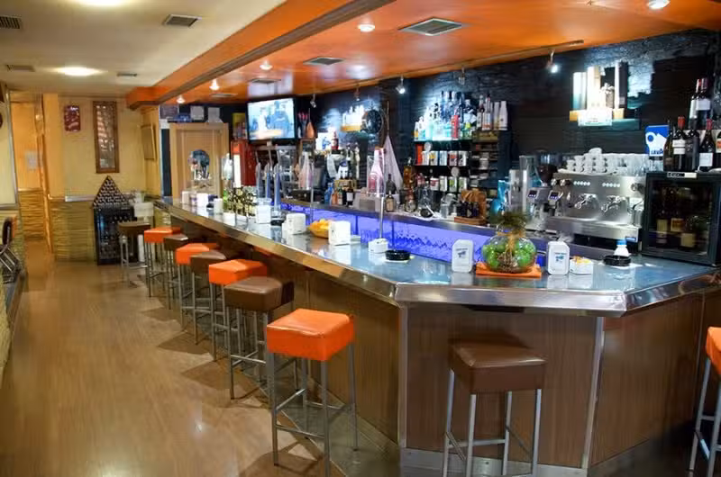 Caf&eacute; Bar Orly