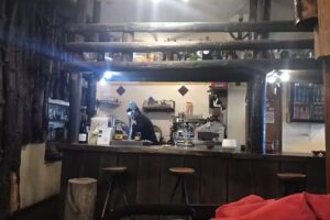 Cafe- Bar &laquo;Os Pinos&raquo; &ndash; Casa Agenor