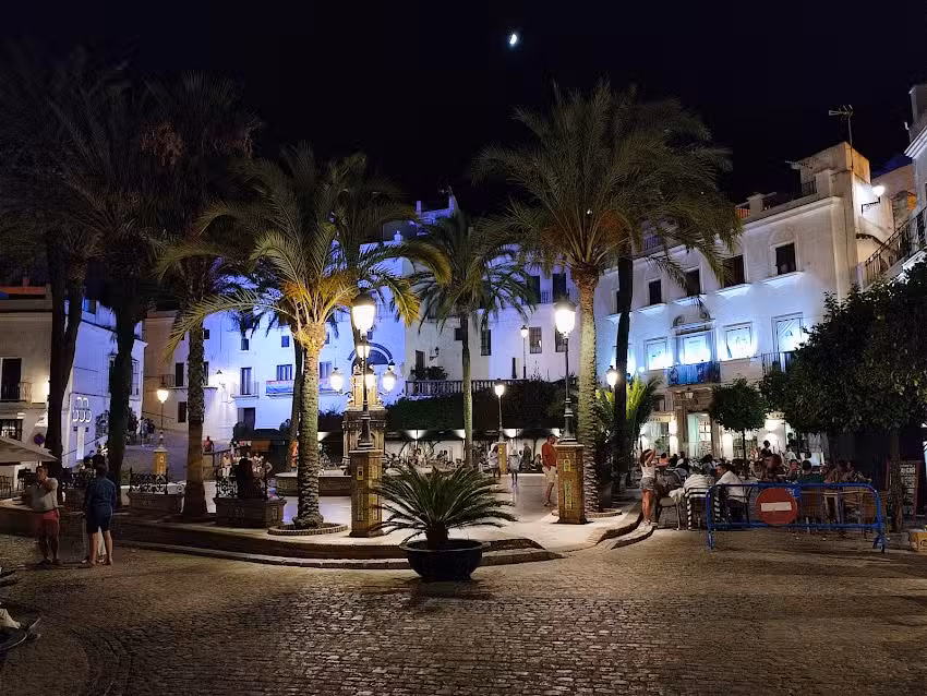 Caf&eacute; Bar &bull; Peneque