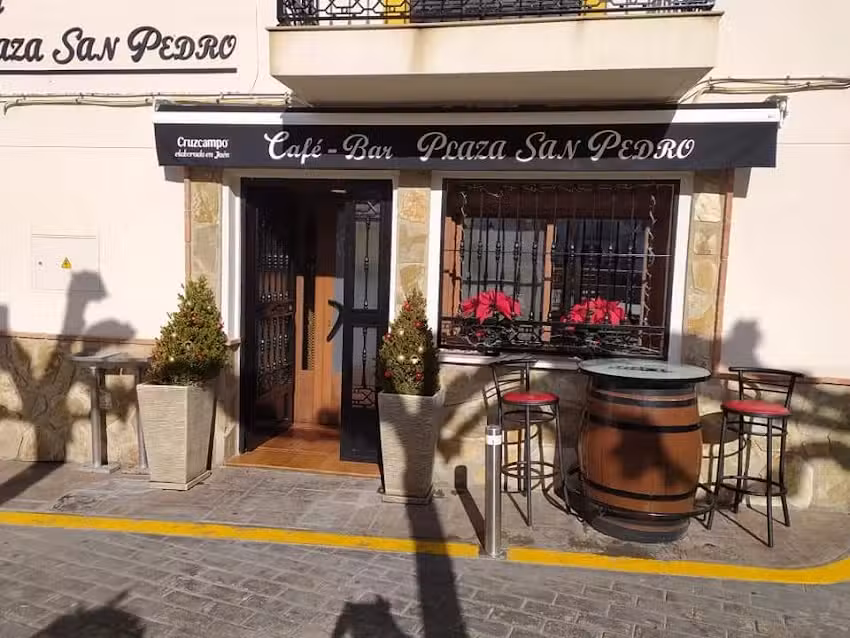 Caf&eacute;-bar Plaza San Pedro