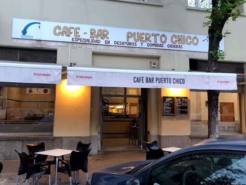 Caf&eacute; Bar Puerto Chico &ndash; Sevilla