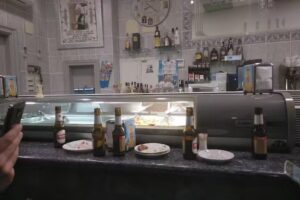 CAF&Eacute; BAR RE-MO.