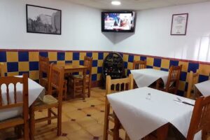 Caf&eacute; Bar Restaurante casa SANTI.