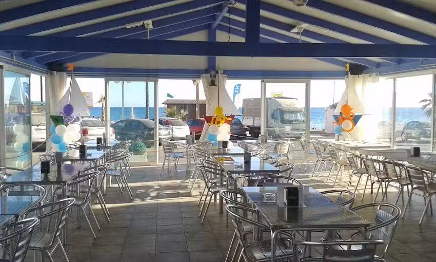 Caf&eacute;-Bar-Restaurante ELCOLAS