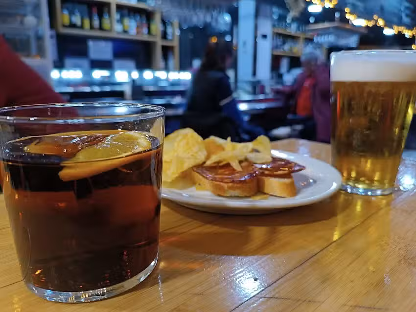 Cafe-Bar Restaurante la V&iacute;a