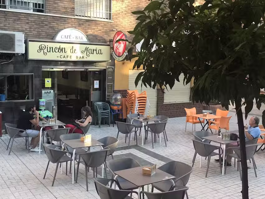 Cafe &ndash; Bar Rincon de Mar&iacute;a