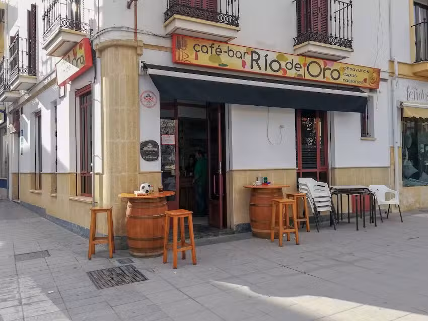Caf&eacute; Bar R&iacute;o de Oro