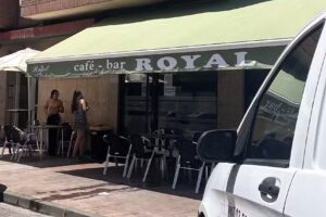 Café Bar Royal