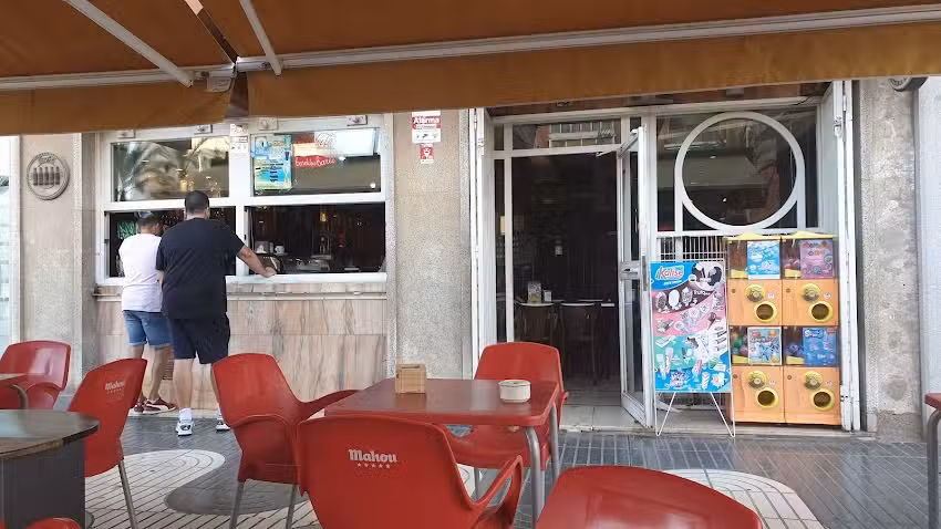 Caf&eacute; Bar Sakan