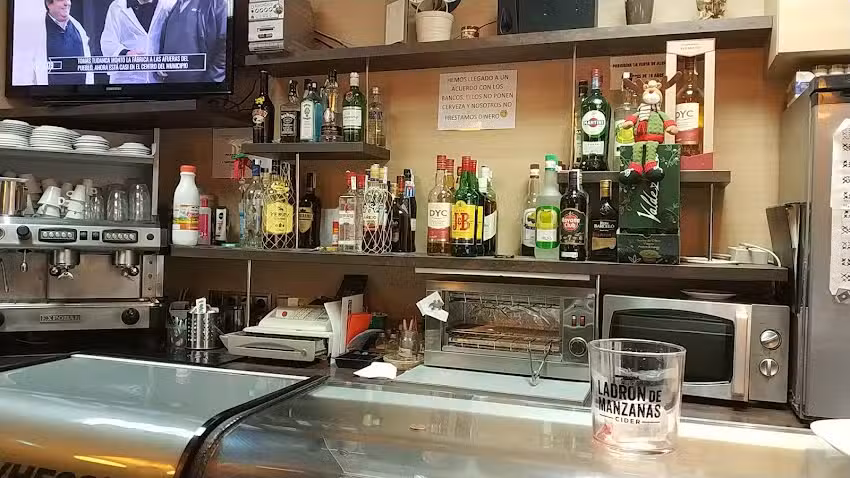 Caf&eacute; Bar Santos
