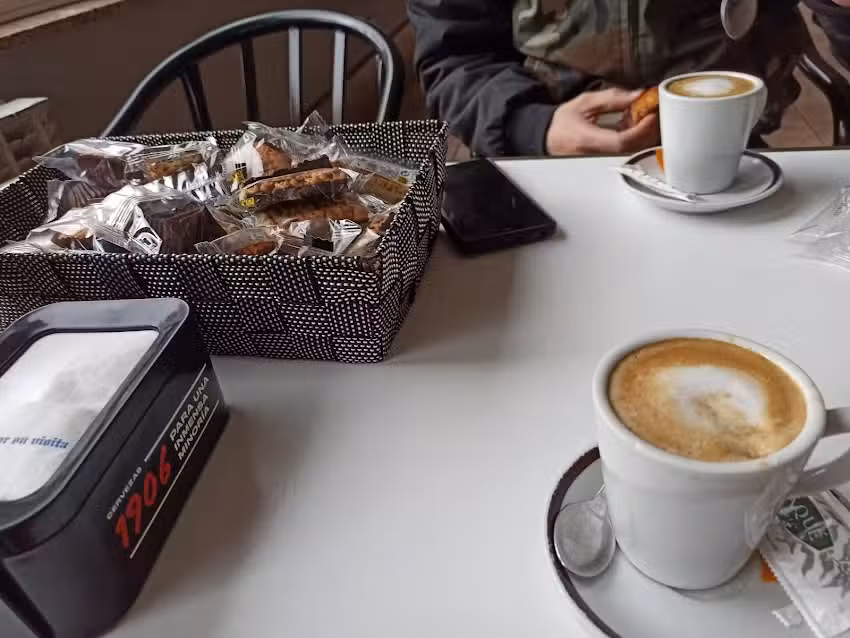 Cafe &ndash; Bar Serma