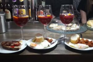 Caf&eacute; Bar Silver