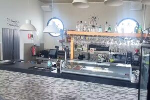 Caf&eacute;-Bar Tal&iacute;n