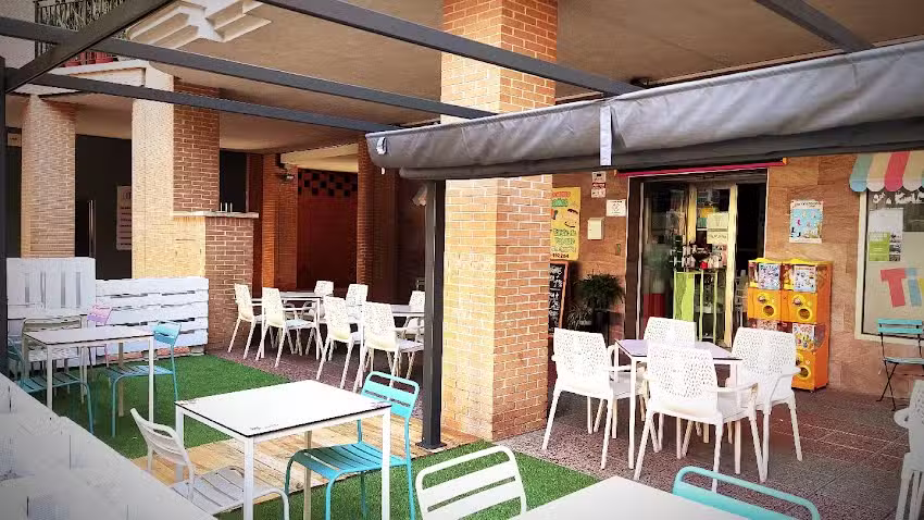 Caf&eacute; Bar TiviPark