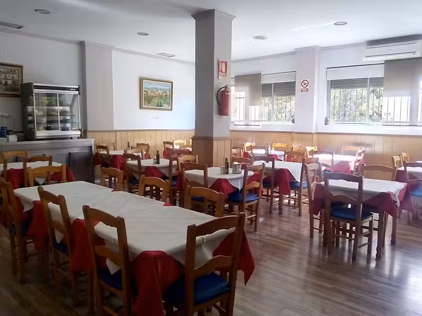 Caf&eacute;-Bar Tr&eacute;bol II