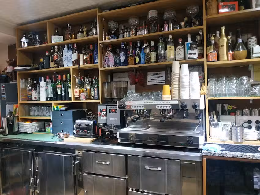 Caf&eacute; &ndash; Bar Villarente