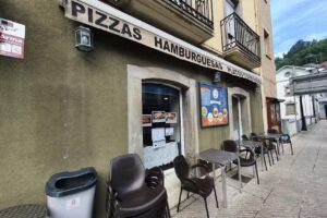 Caf&eacute; Centro Pizzeria Pola de Allande