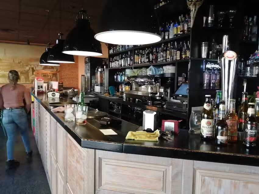 Caf&eacute; & Copas Cachet