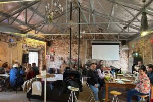 Caf&eacute; de la Estacion &ndash; Bebiendo Estrellas