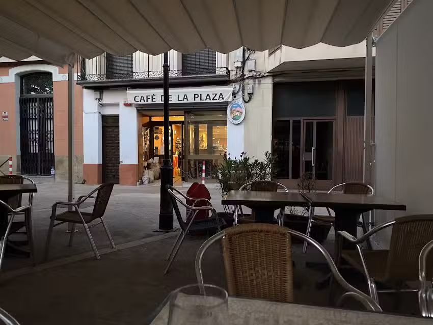Caf&eacute; de la plaza