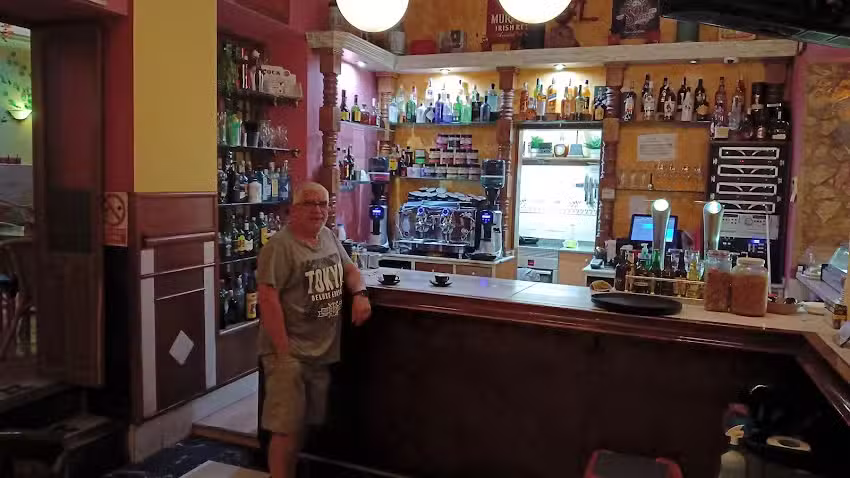 Caf&eacute; del 33