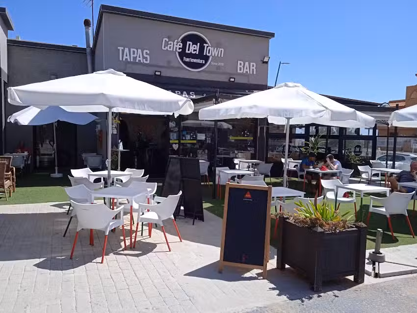 Caf&eacute; del Town