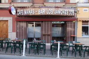 Caf&eacute; Ma&ntilde;as Bar Los Jamones 2