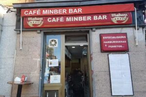 Caf&eacute; Minber Bar