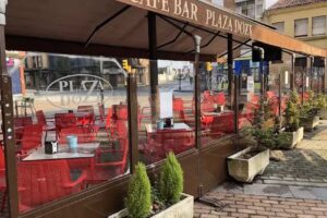 Caf&eacute; Plaza Doze