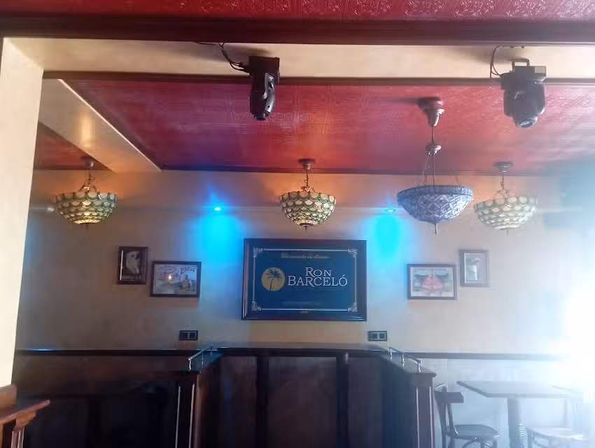 Caf&eacute; Pub Alfil