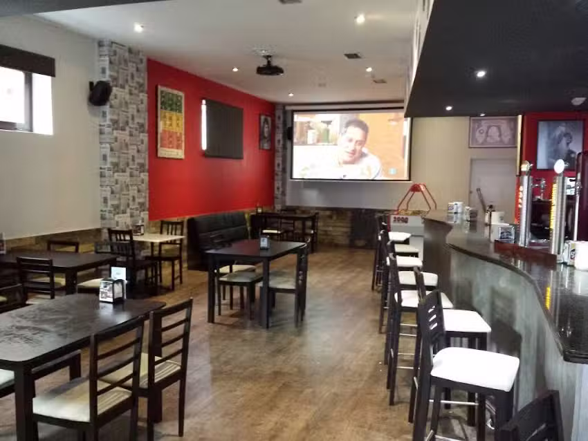 Caf&eacute; Pub FLAMINGO