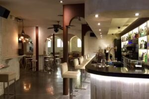 Caf&eacute;-Pub Pasarena