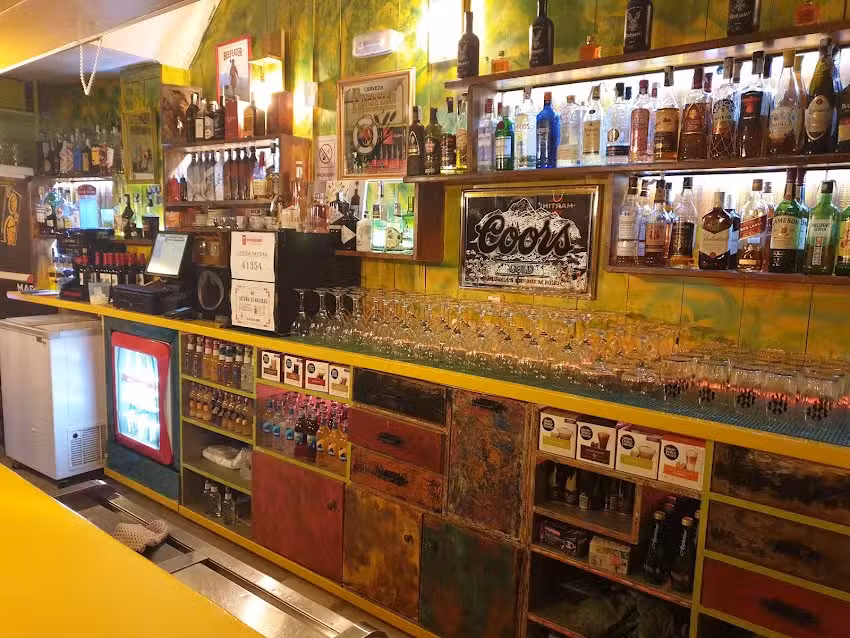 Caf&eacute;-Pub Tab&uacute;