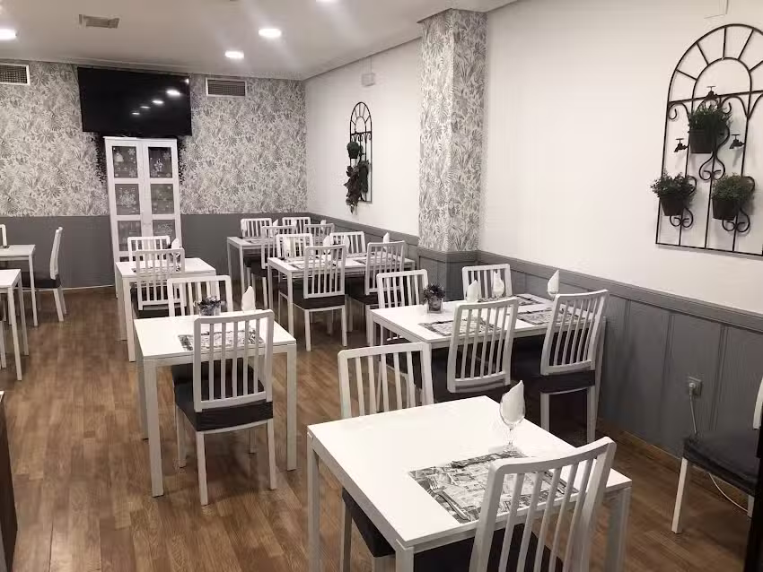 Caf&eacute; Restaurante Casa Mari