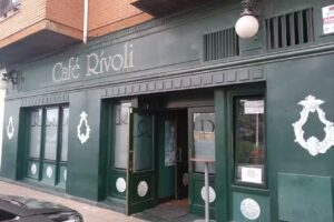 Caf&eacute; R&iacute;voli