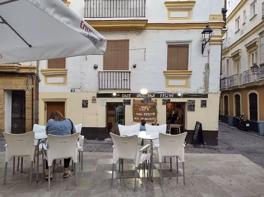 Caf&eacute; San Felipe &ldquo;Bar de Salvador &ldquo;