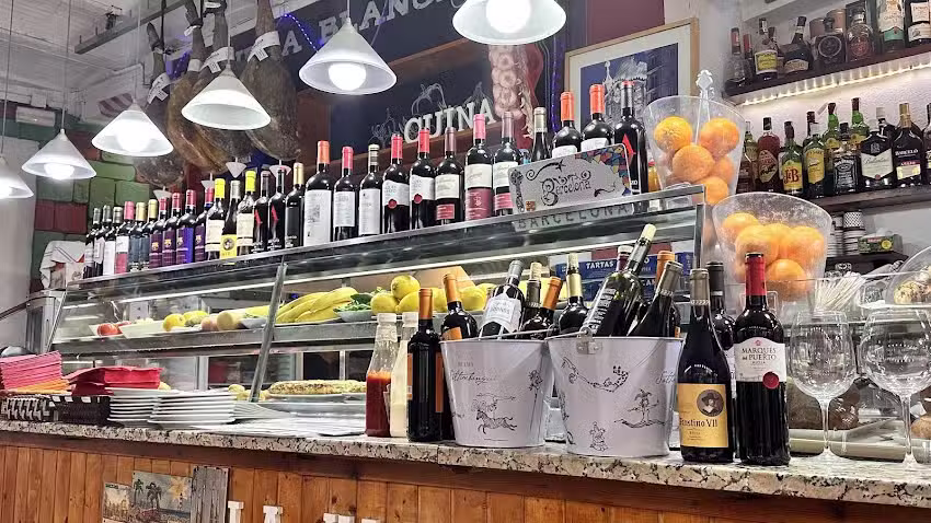 Caf&eacute; Tapas Bar Cervecer&iacute;a