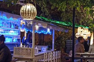 Caf&eacute; Tropical