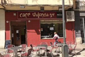 Caf&eacute; Valencia Bar