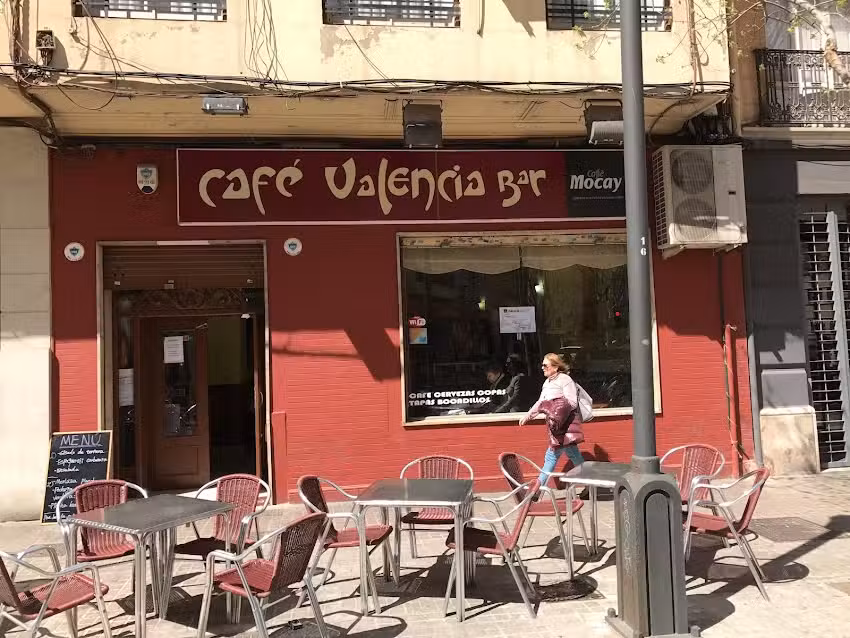 Caf&eacute; Valencia Bar