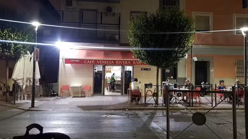 Cafe Venecia Bar