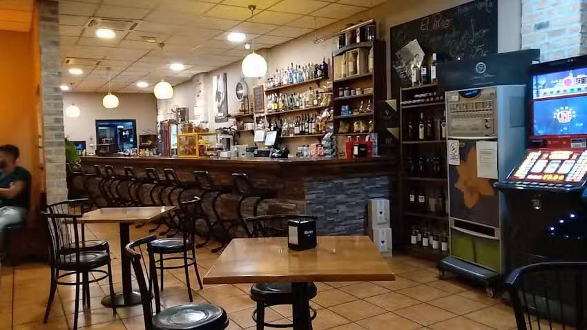 Caf&eacute; y tapas El Paso
