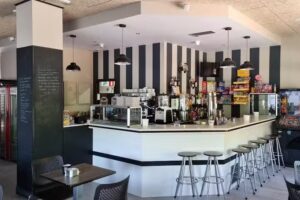 Cafetaría Mon