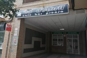 Cafeter&iacute;a 25 d&rsquo;Abril Pu&ccedil;ol