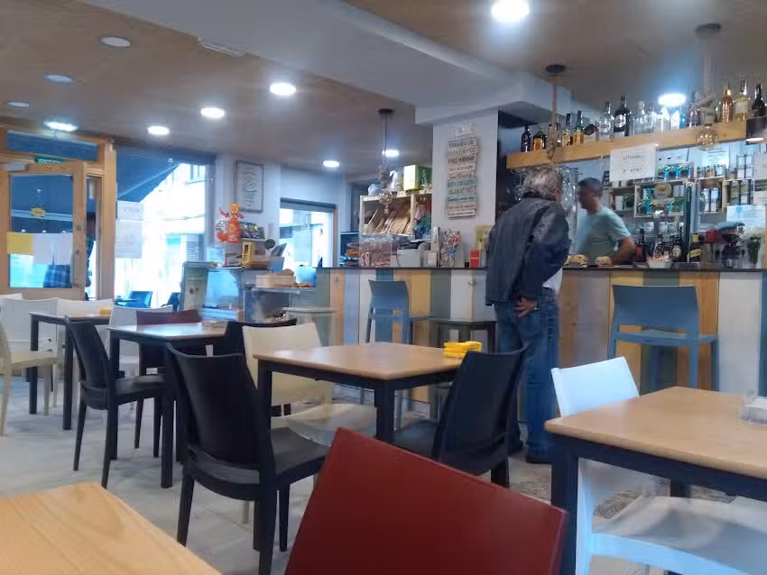 Cafeter&iacute;a Aiako Kafetegia