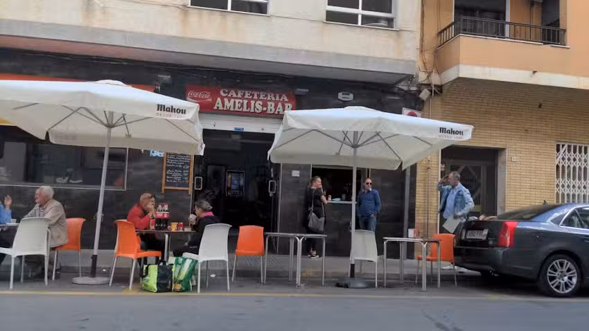 Cafeteria Amelis-Bar