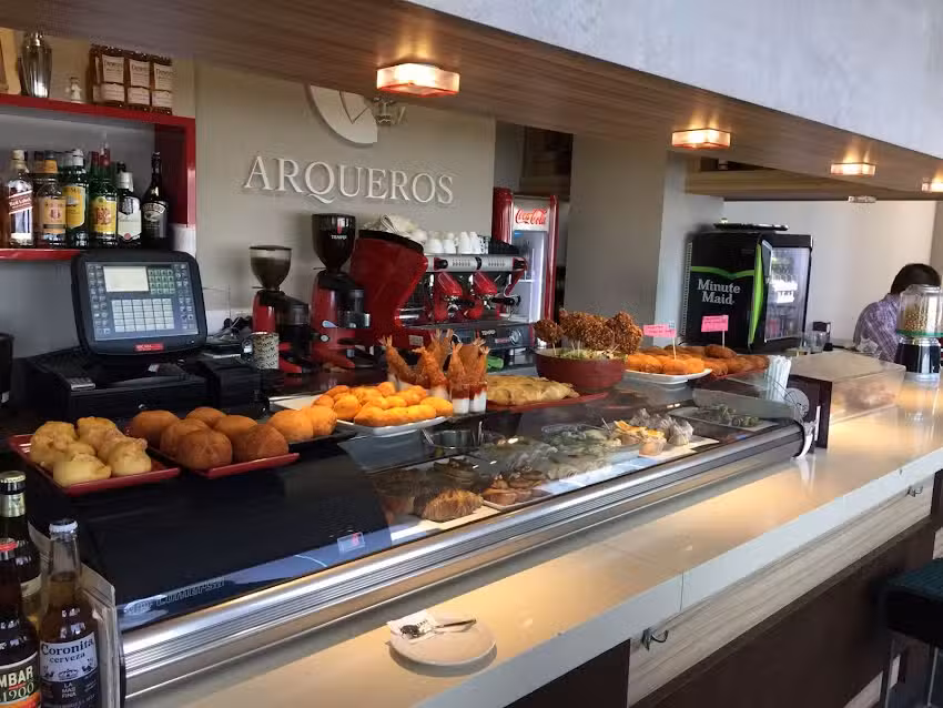 Cafeter&iacute;a Arqueros