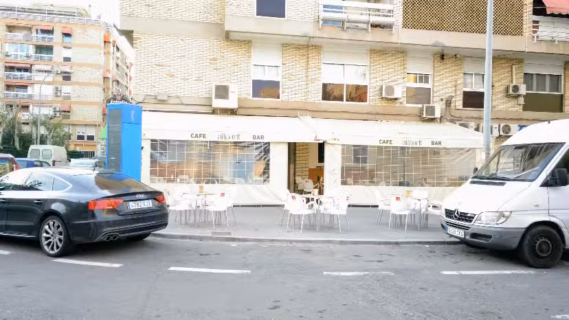 Cafeter&iacute;a Bar Alipark